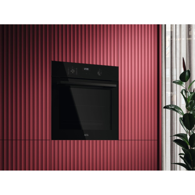 Aeg OU5AB20XK 59.6cm Built In Electric Single Oven - Black