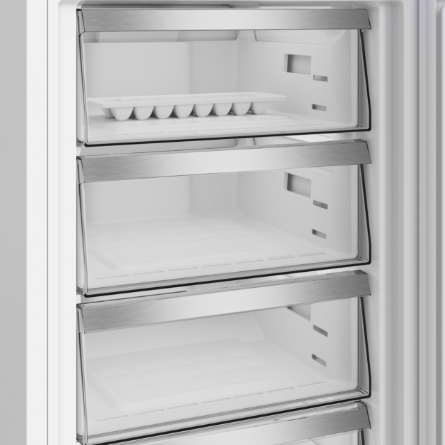 Blomberg KND24685V 59.7cm 50/50 Frost Free Fridge Freezer - White
