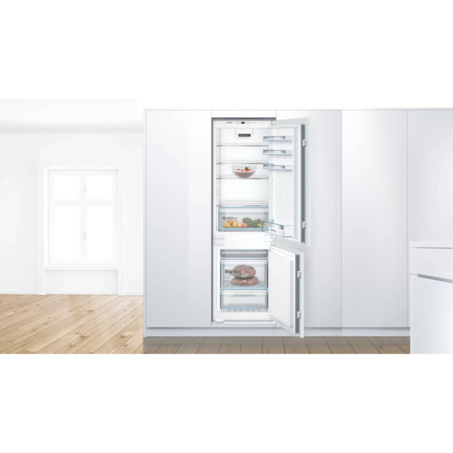 Bosch KIN86VSF0G 60:40 Frost Free Integrated Fridge Freezer