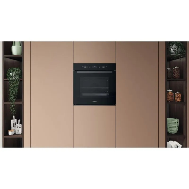 Hotpoint HOI68PT1SBUK Built-In Oven with Air Fry Option