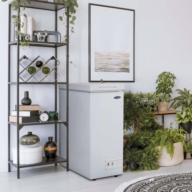 IceKing CF62W Slimline Chest Freezer