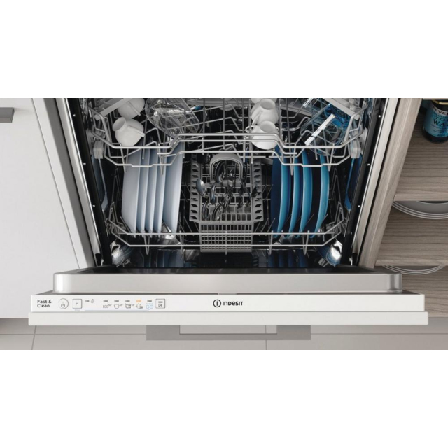 Indesit D2IHL326UK Full Size Dishwasher -Integrated White- 14 Place Settings
