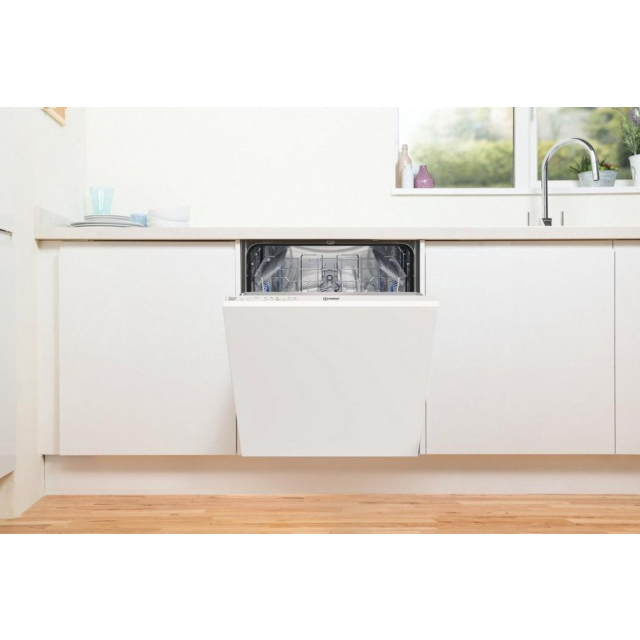 Indesit D2IHL326UK Full Size Dishwasher -Integrated White- 14 Place Settings