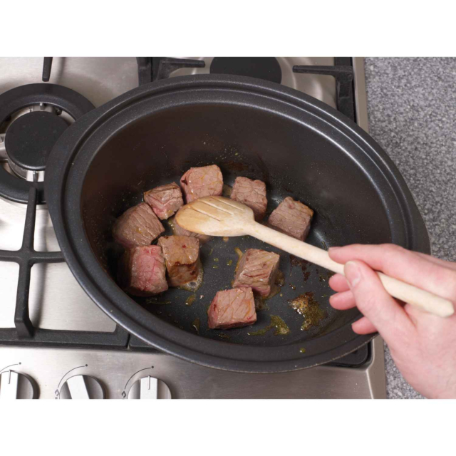 Morphy Richards 460012 3.5Ltr Sear and Stew Slow Cooker In Black