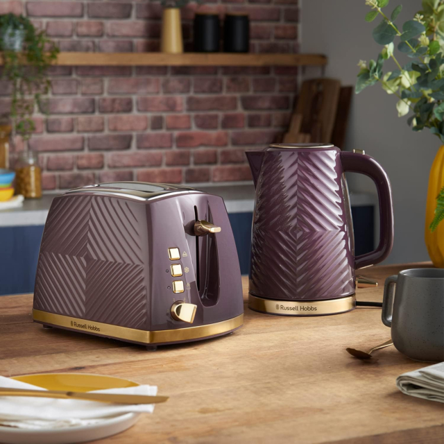 Russell Hobbs 26383 1.7Ltr Cordless Kettle In Plum