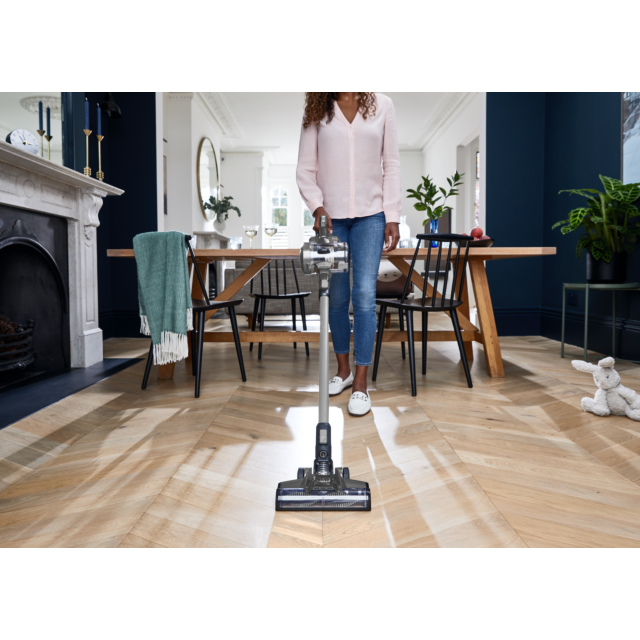 VAX CLSV-B4CS Blade 4 Classic Cordless Vacuum Cleaner - Graphite & Silver